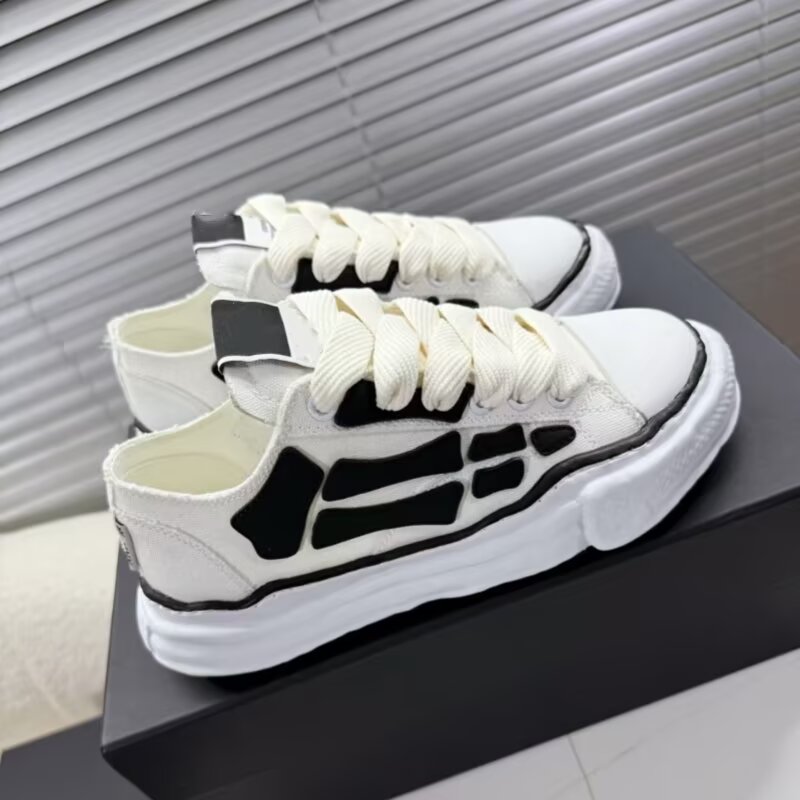 Dissolved Shoes For Both Men A - огляд і ціна Men'S Shoes In Fashion