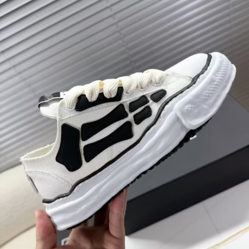 Dissolved Shoes For Both Men A - огляд і ціна Men'S Shoes In Fashion