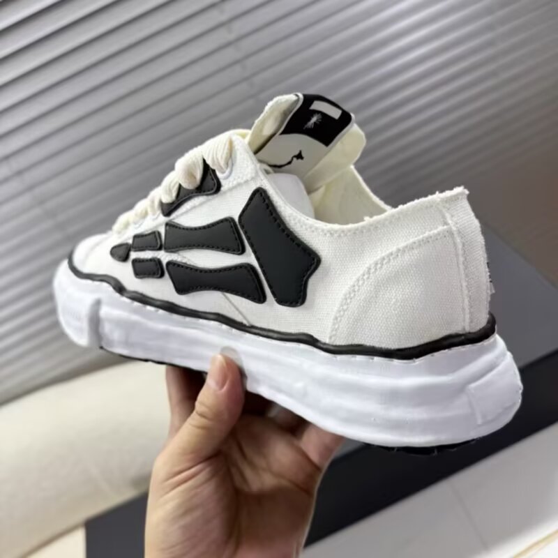 Dissolved Shoes For Both Men A - огляд і ціна Men'S Shoes In Fashion
